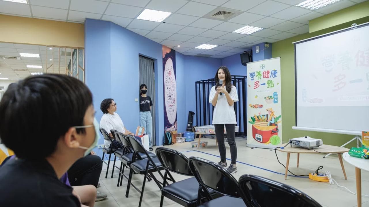 Jennifer opening speech at 健康多一點 event